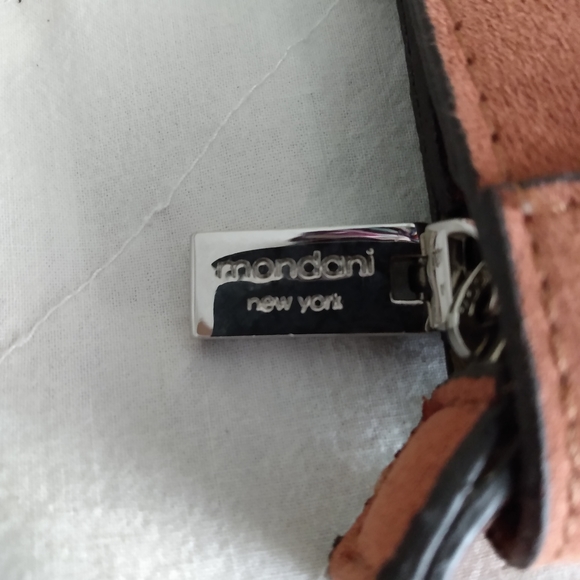 Handbag - Picture 3 of 4